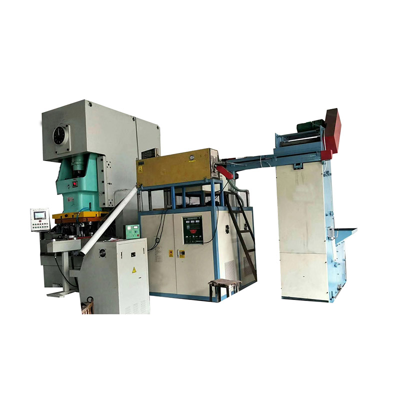 Macchina per la produzione di bulloni standard